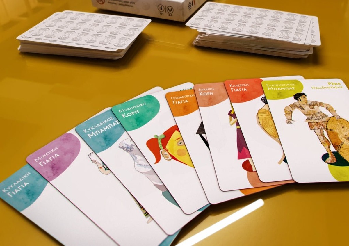 Card Game: Happy Families in Ancient Greece (bilingual)